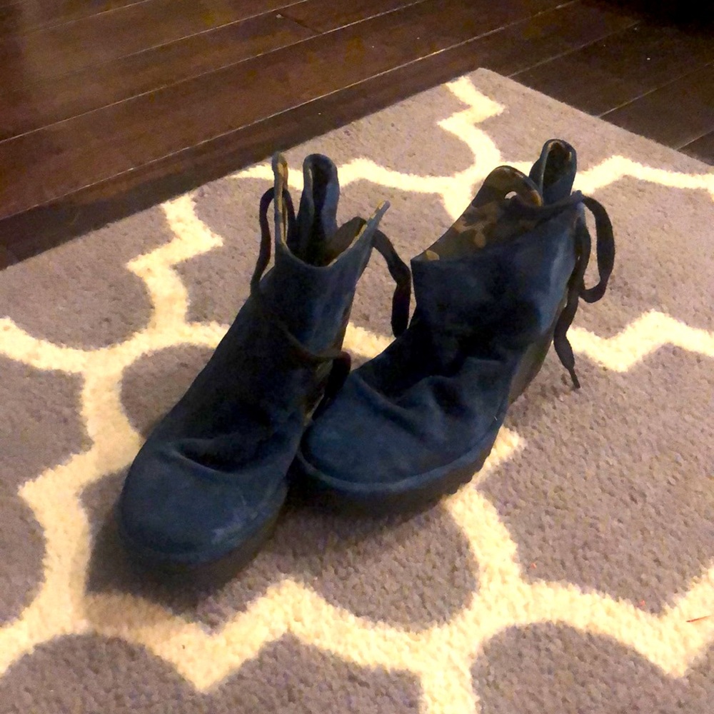 Women’s shoes